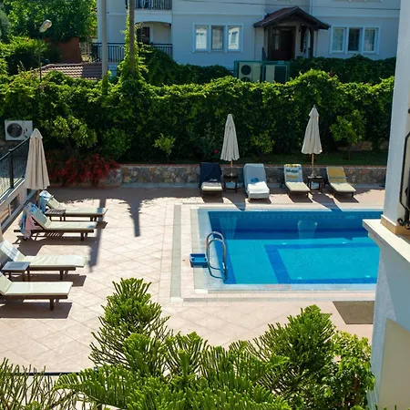 Hotel Sea Breeze And 4*